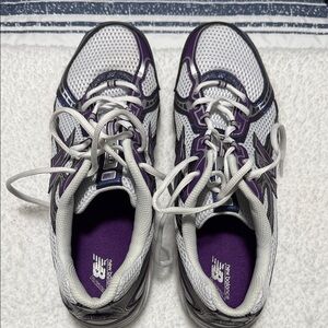 New Balance Mens Athletic Shoes in Purple and White